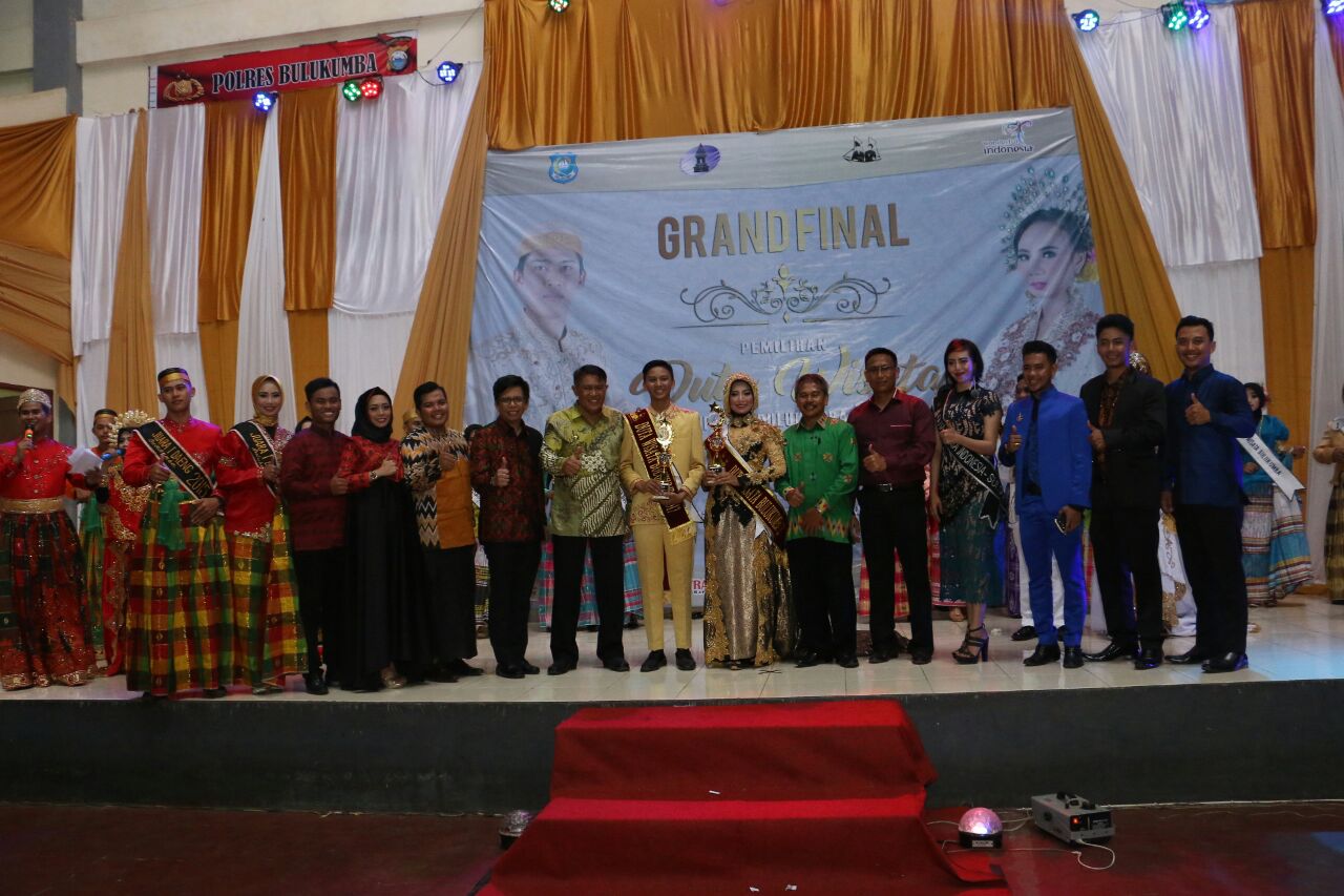 Khaeriyah dan Jabal Nur Terpilih Sebagai Duta Wisata Bulukumba 2017 