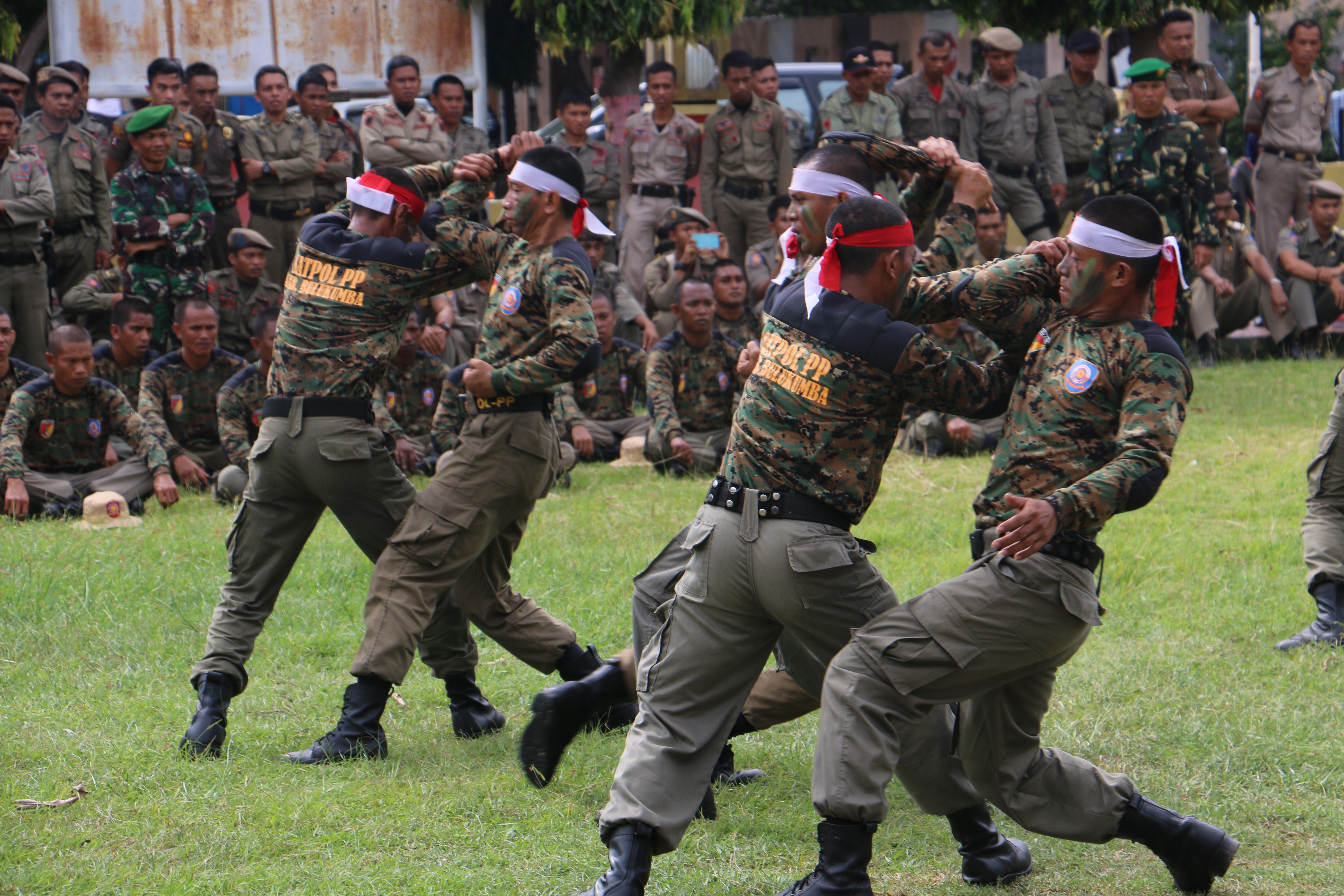 BUPATI BULUKUMBA MINTA SAT POL PP BERSIKAP HUMANIS