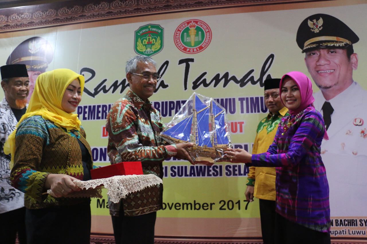Ramah Tamah Sambut Kontingen Porseni PGRI IV di Lutim