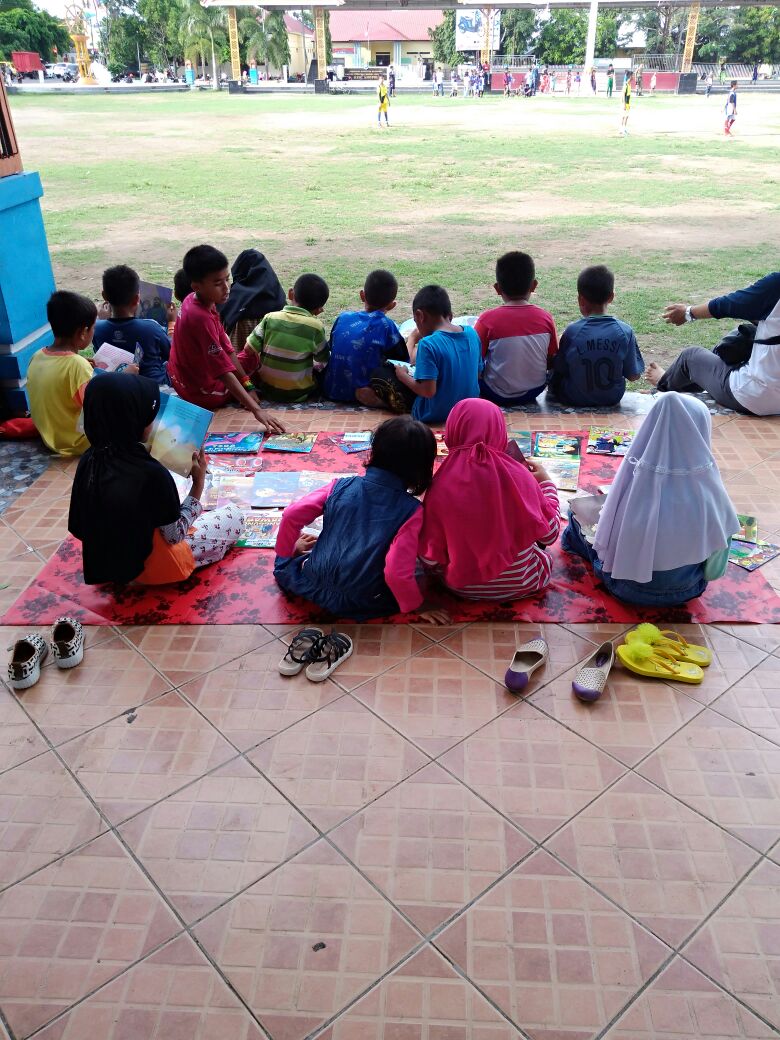 Lapak Baca Gratis Eppa Sulapa di Lapangan Pemuda 