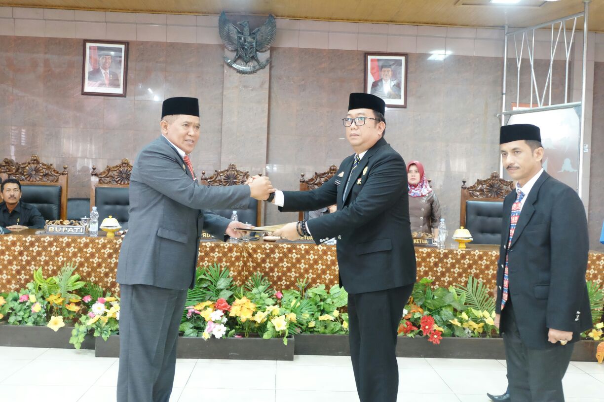 Bupati Hadiri Paripurna LKPJ, Terima Rekomendasi DPRD