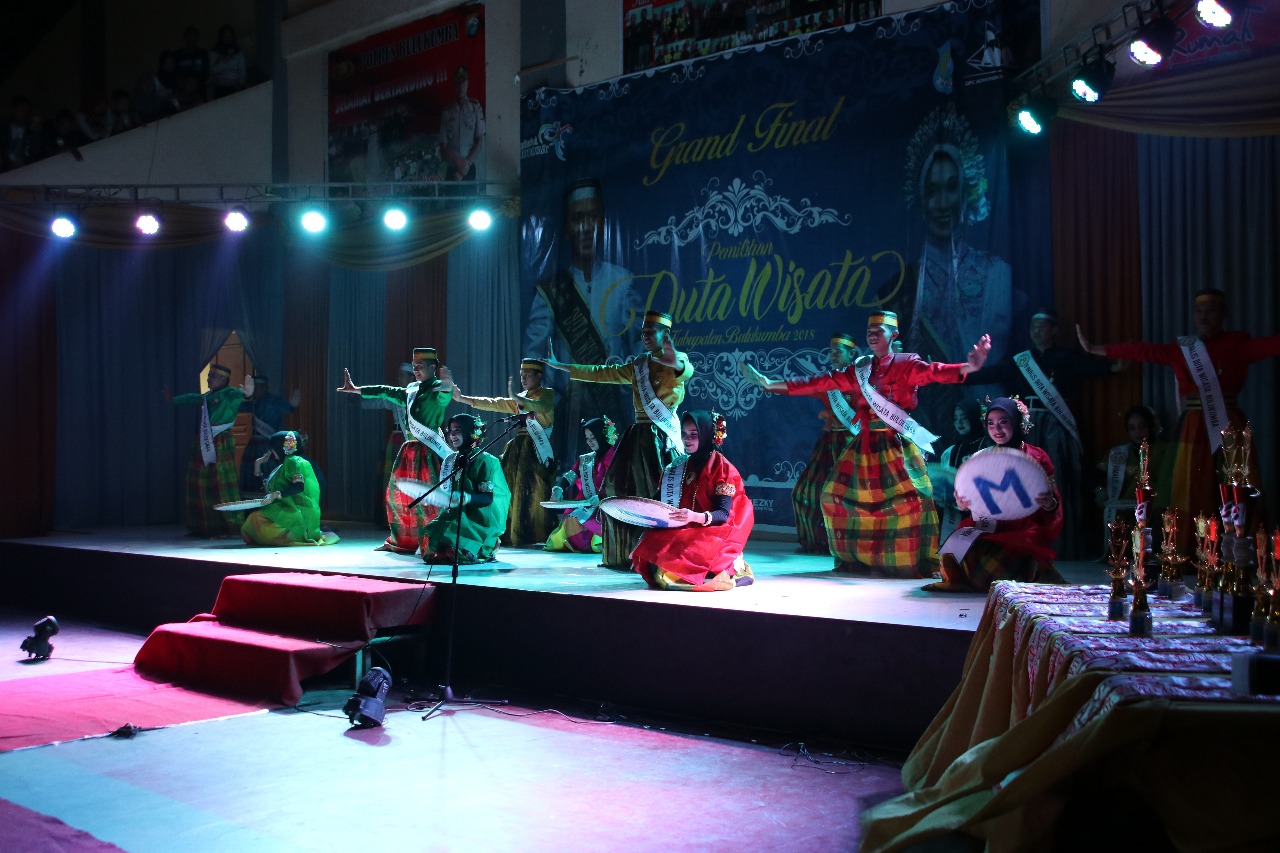 Nigel Hasrul dan Nadya Oktaviani Jadi Duta Wisata 2018