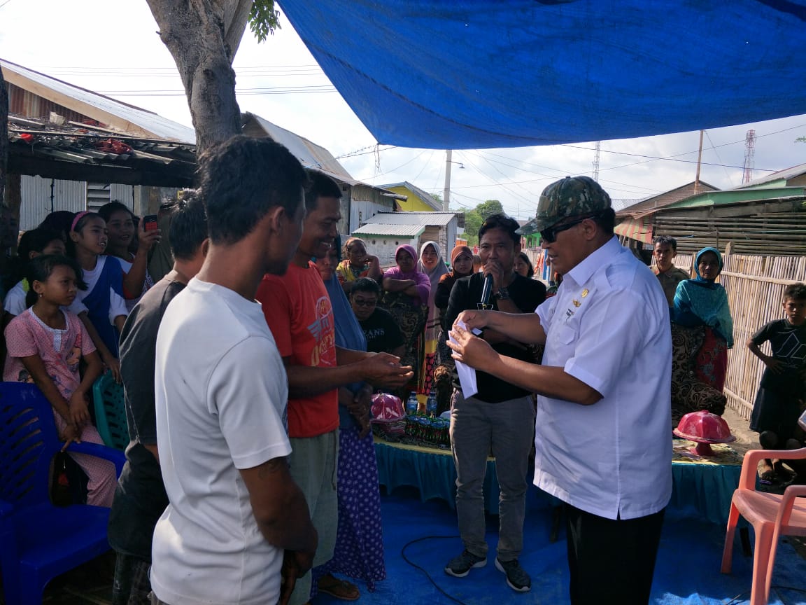 ANDI SUKRI BANTU KELOMPOK NELAYAN ELA-ELA