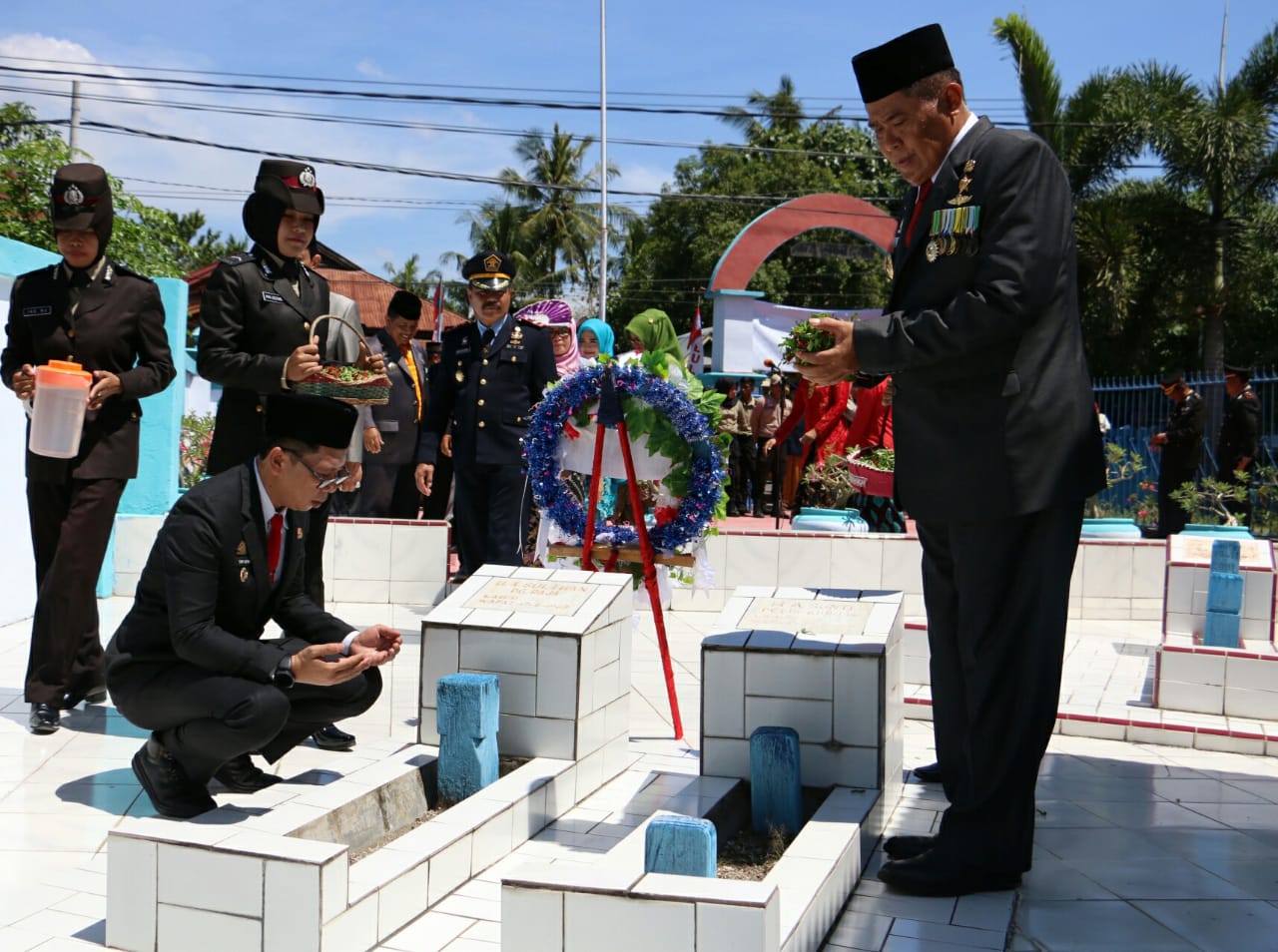 Bupati Wabup dan Dandim 1411 Menjadi Inspektur di Hari Pahlawan