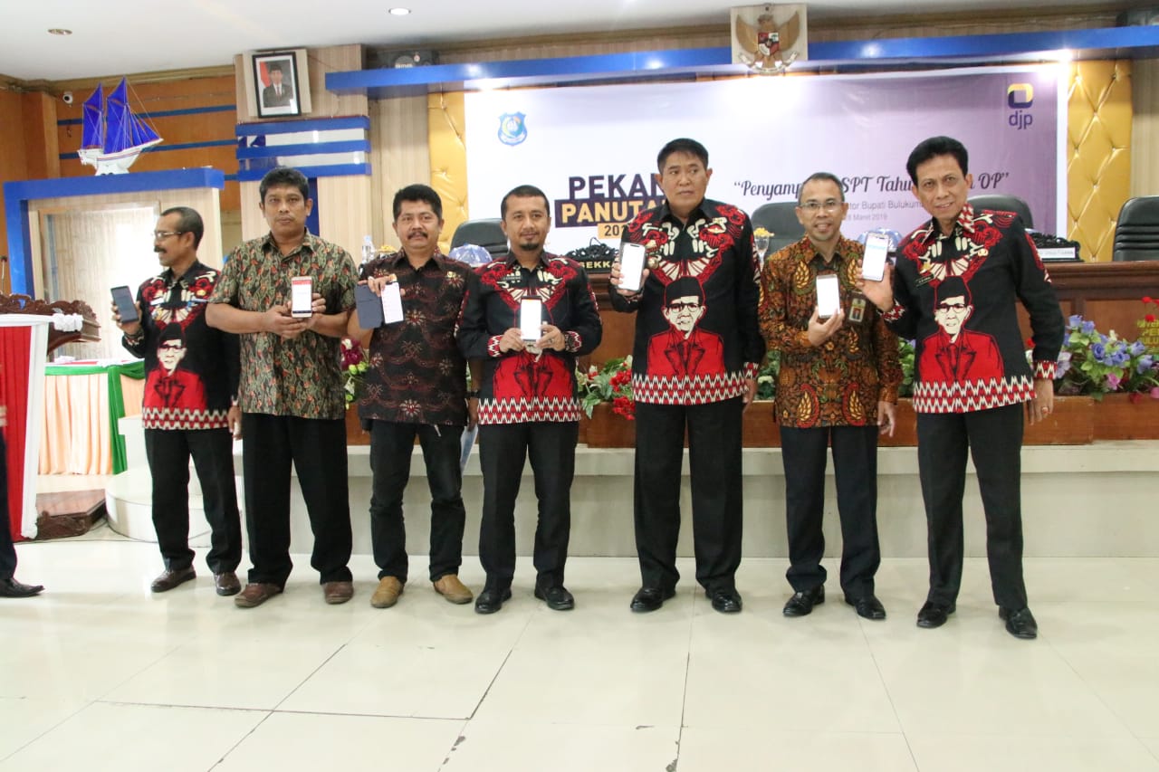 Pekan Panutan Pajak, Bupati dan Pejabat Bulukumba Kompak Perlihatkan Bukti E-filing