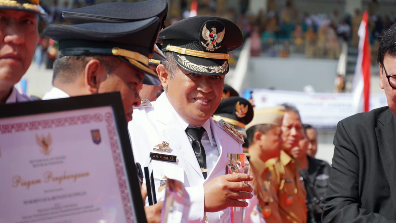 Pemkab Bulukumba Raih Penghargaan Prestasi Kinerja Tertinggi Dalam Penyelenggaraan Pemerintahan Daerah 