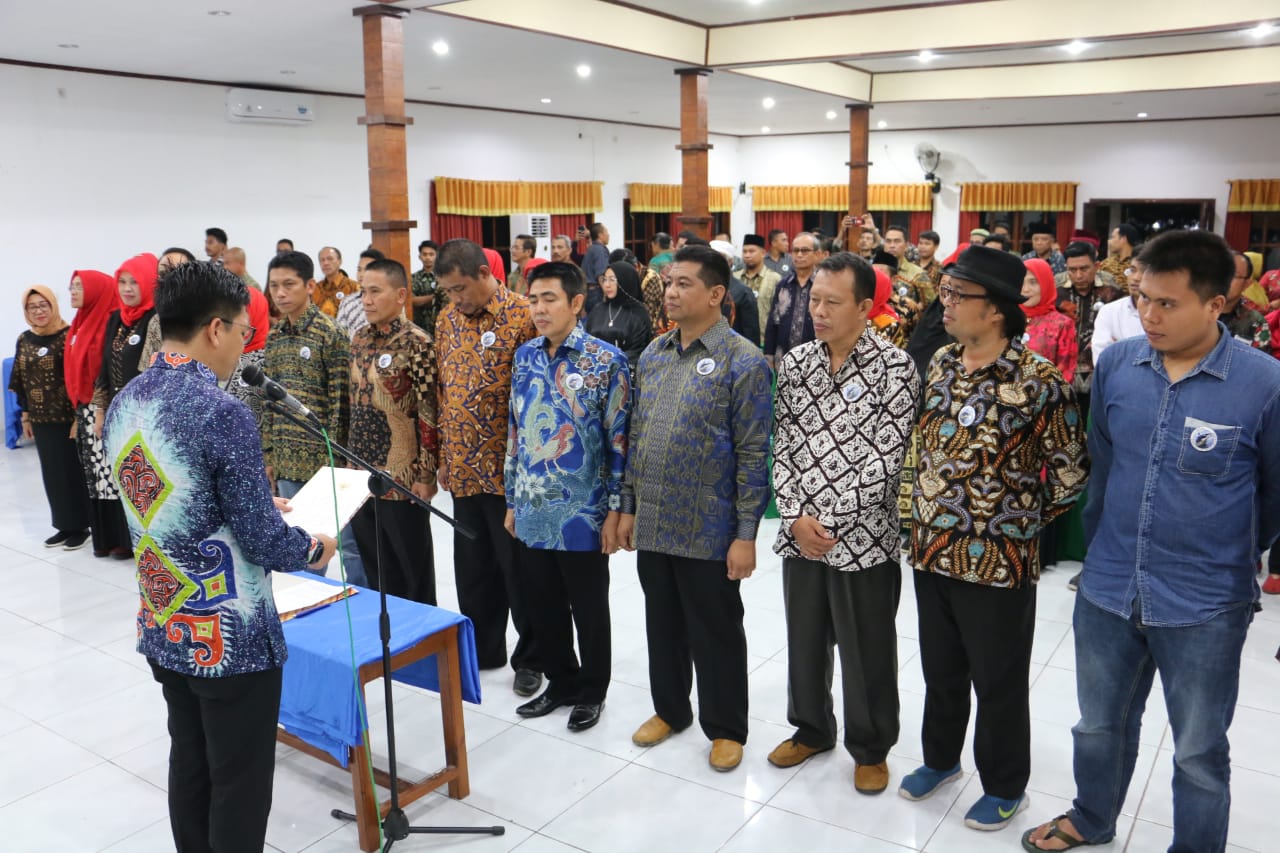 Wabup Kukuhkan Pengurus KKB
