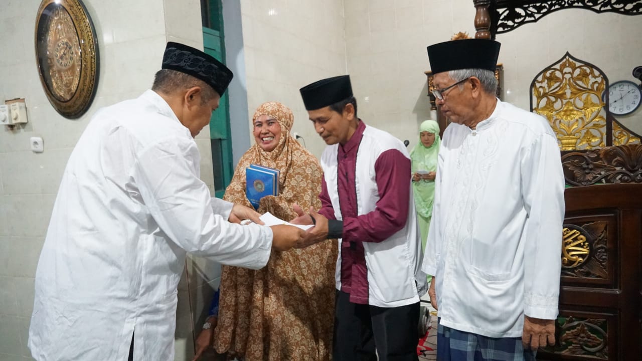 AM Sukri Tutup Safari Ramadhan Pemkab Bulukumba di Kelurahan Dannuang Kecamatan Ujung Loe