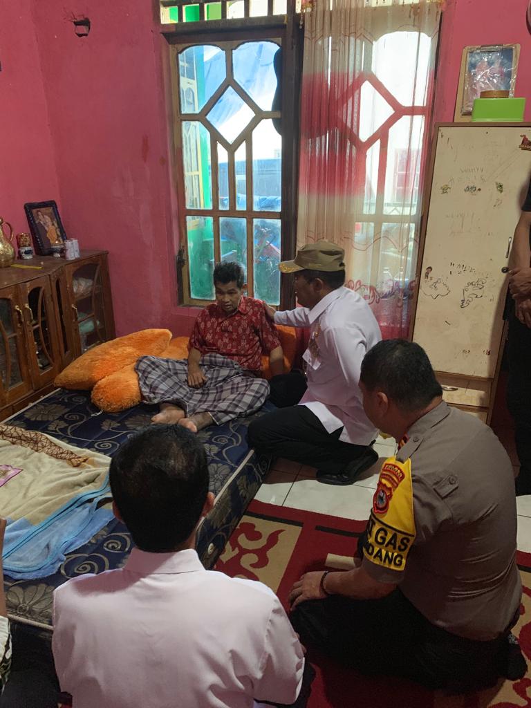 Pasca Kericuhan di Kantor PN,  Bupati Datangi Warga Kindang
