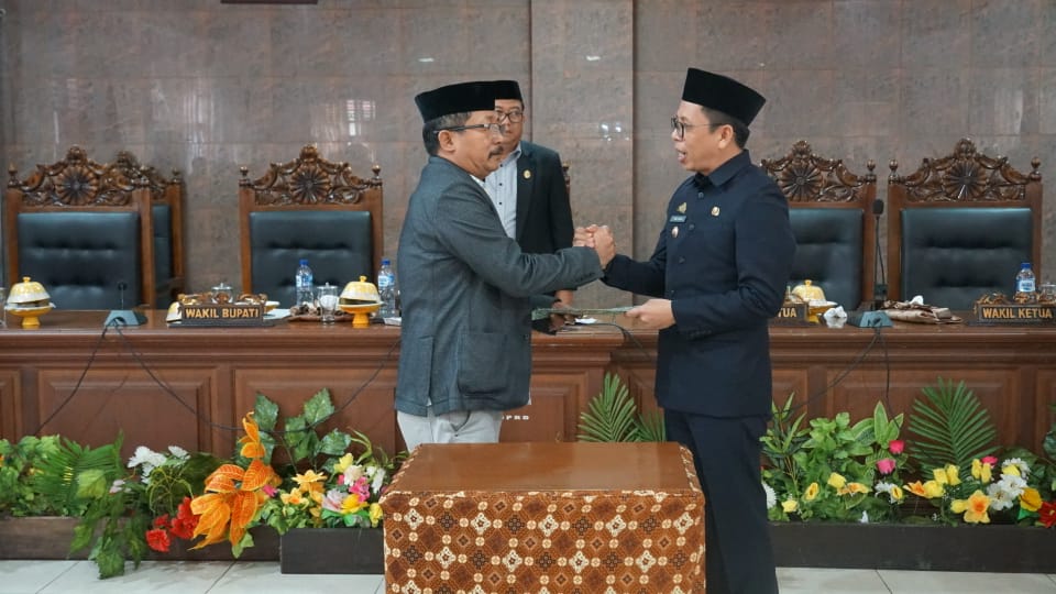 Wabup Hadiri Paripurna Penetapan Dua Ranperda, Satu Diantaranya Ranperda Prakarsa DPRD
