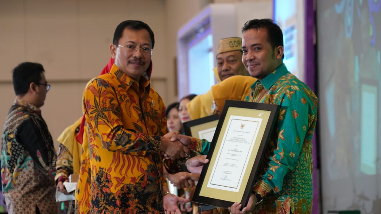 Membanggakan,  Arwis Raih Juara 1 Tenaga Kesehatan Nasional