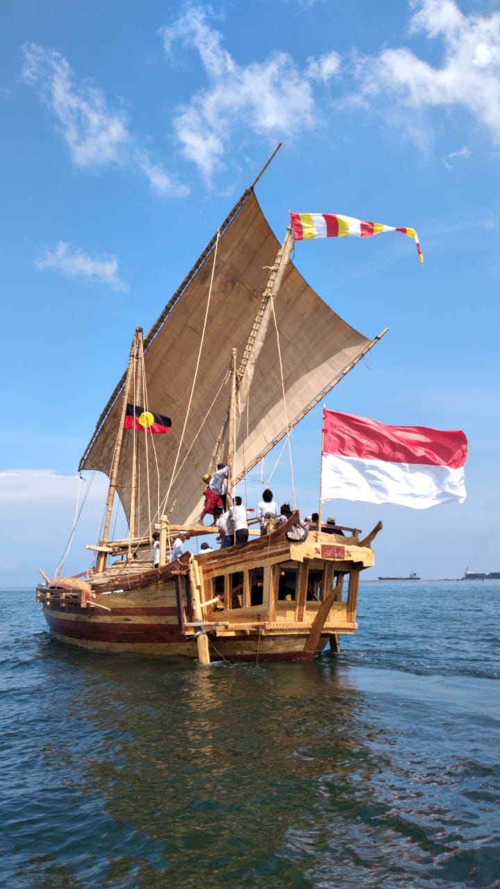 Perahu legendaris Padewakang Memulai Pelayaran Menuju Australia