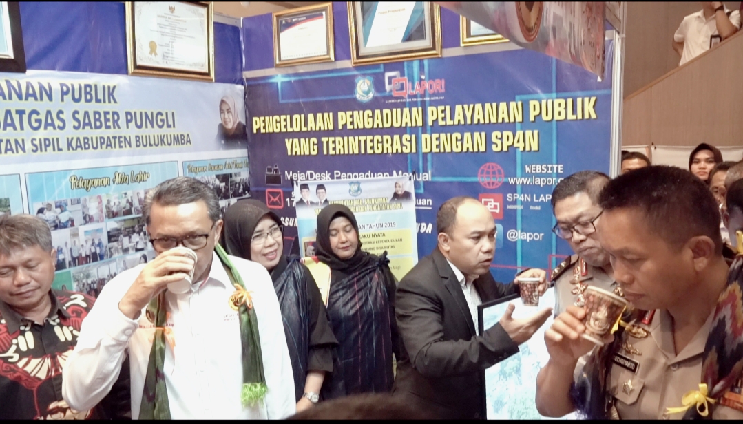 DIDAMPINGI GUBERNUR dan KAPOLDA, Irwasum POLRI NIKMATI KOPI KAHAYYA