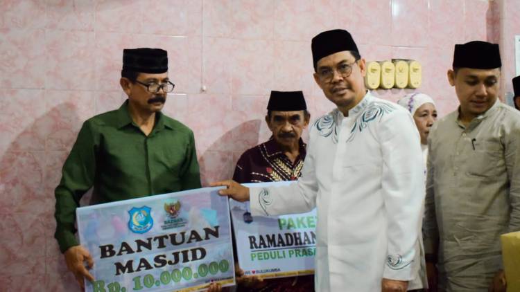 Safari Ramadan di Bontotiro Edy Manaf : Cita-cita Bupati Tulus Memajukan Bulukumba