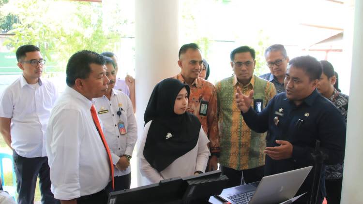 Andi Utta Luncurkan Loket Layanan Adminduk di Desa dan Kelurahan