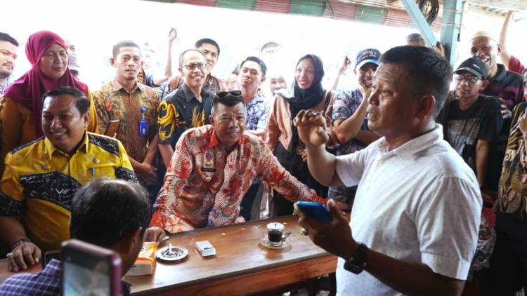 Segara Dibangun, Bupati Andi Utta Temui Pedagang Pasar Sentral