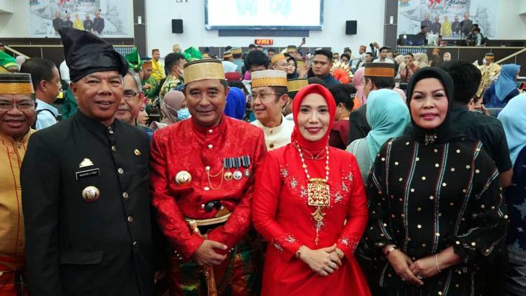 Hari Jadi Sulsel 354, Bupati Andi Utta Kenakan Pakaian Adat Kajang