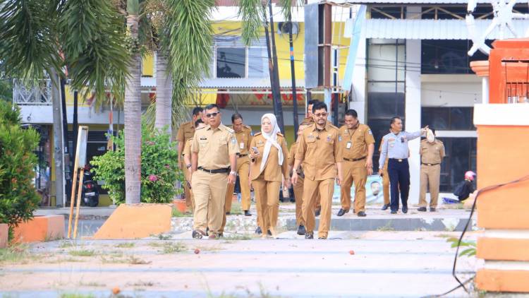 Curah Hujan Tinggi, Bupati Andi Utta Minta Warga Gotong Royong Rawat Jalan