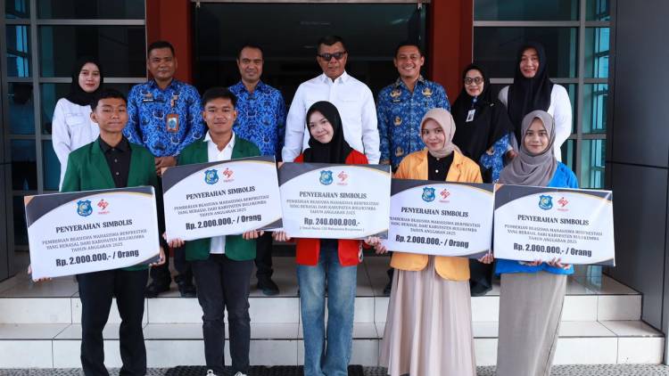 Pemkab Bulukumba Suntik Beasiswa kepada 120 Mahasiswa Berprestasi