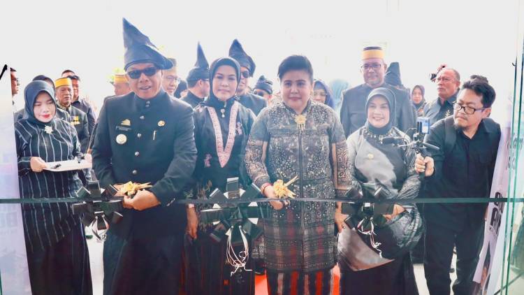 Peresmian Tiga Gedung Jadi Kado HUT ke-66 Kabupaten Bulukumba