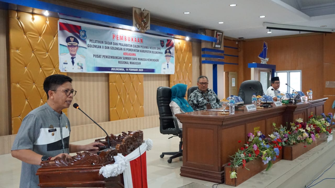 Buka Latsar dan Prajabatan CPNS, Ini Pesan Wabup Tomy