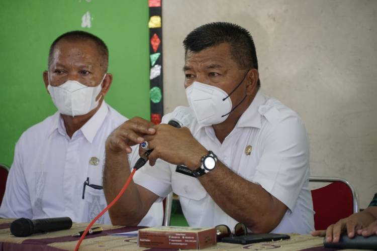 Bupati Andi Utta Berbagi Ilmu dengan Guru Sekolah Dasar