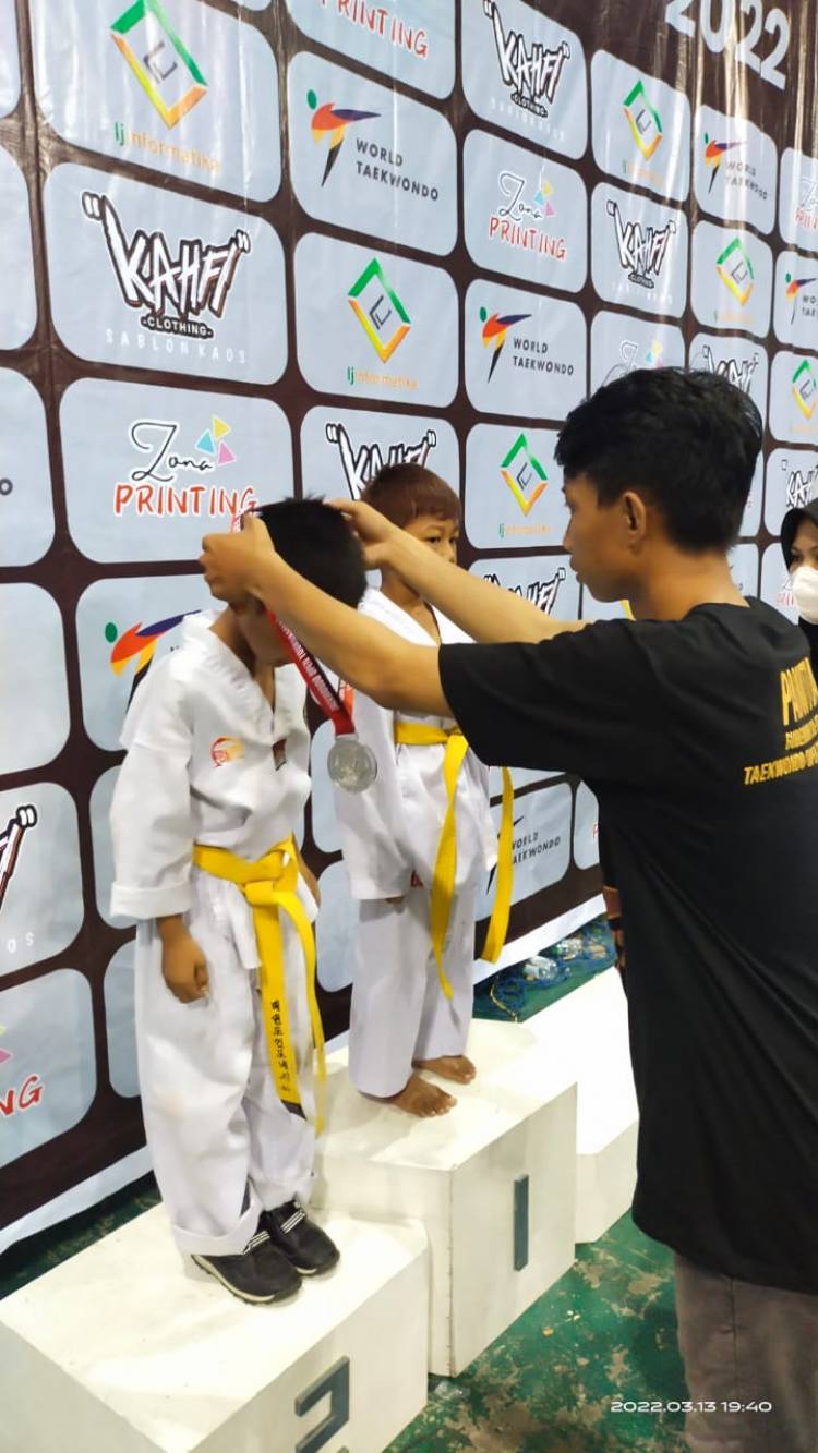 Taekwondo Bulukumba Sabet 6 Medali di Open Tournament Gubernur