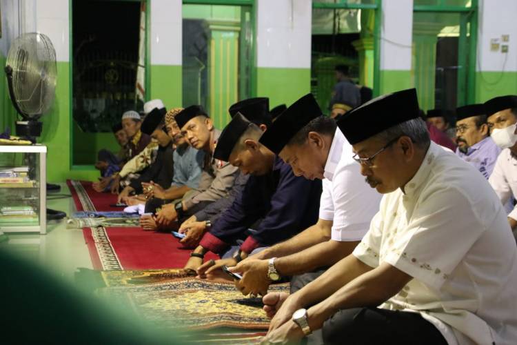 Andi Utta Akhiri Safari Ramadan di Bontoharu