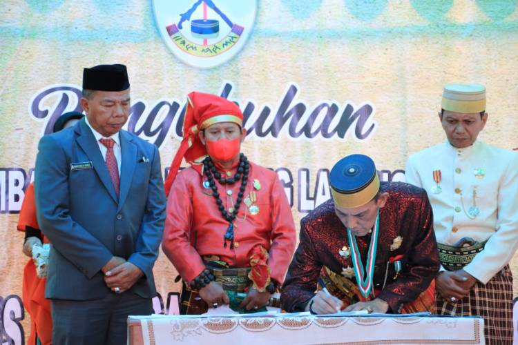 Andi Agung Mappiwali Dikukuhkan sebagai Ketua Adat Karaeng Langnge-Langnge