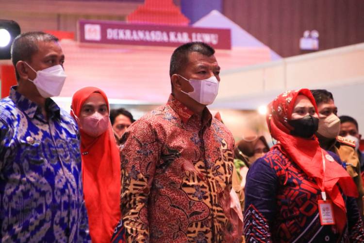 Ikut Sulsel Craft Show 2022, Atap Konjo Meraih The Best Product