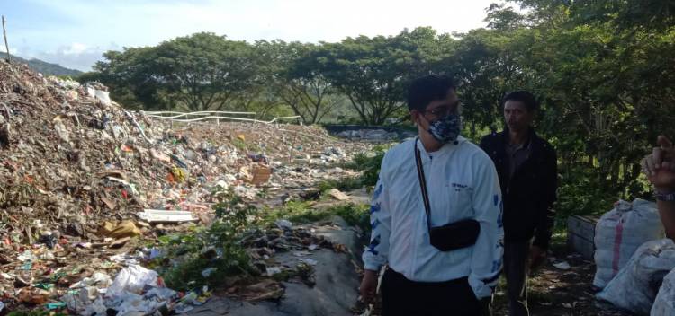 Keliling Pakai Motor, Wabup Edy Manaf Edukasi Warga Jaga Kebersihan