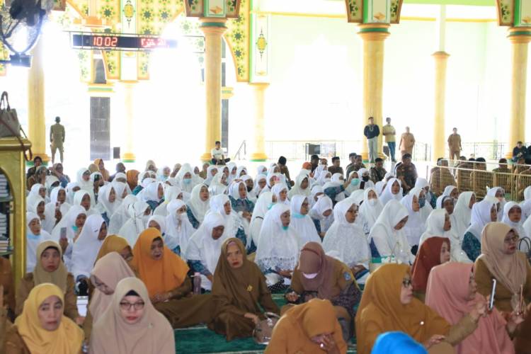 Andi Utta Lepas Jamaah Calon Haji dan Kafilah MTQ. Minimal Juara 3, Dapat Hadiah Umrah