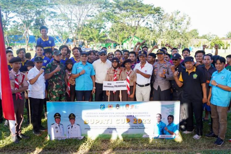 Andi Utta Buka Sepak Bola Bupati Cup Rilau Ale