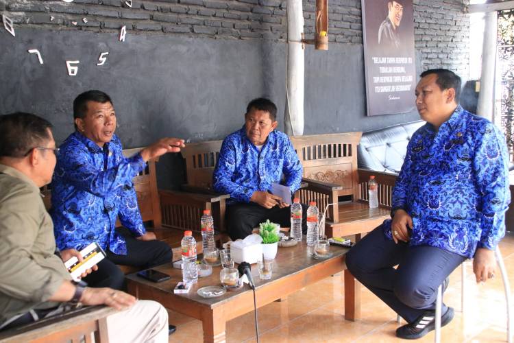 Bupati Andi Utta Tunjuk Rudy Ramlan "Ketua Kelas" Pemondokan Porprov 2022