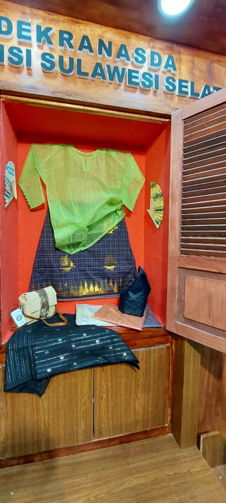 Produk Tas Anyaman Lontar Atas Konjo, Harumkan Bulukumba di Kancah Nasional
