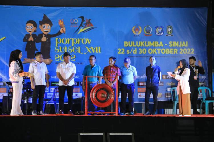 Puji Bulukumba Expo, Ketua KONI Sulsel Janji Datangkan Artis di Penutupan Porprov
