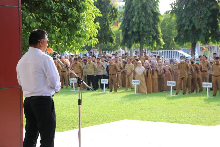 Awal Tahun, Bupati Andi Utta Umumkan Camat dan OPD Terbaik