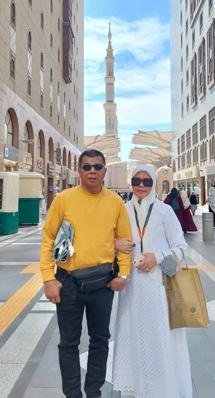 Bupati Andi Utta Rayakan Ulang Tahun dengan Berumrah 