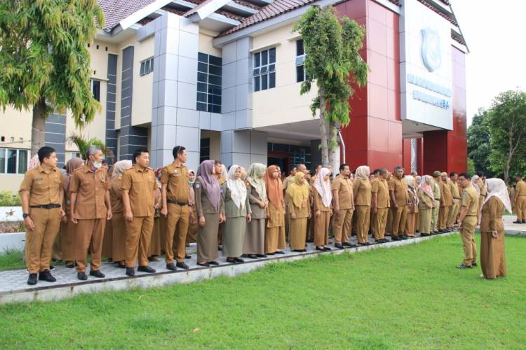 Terlambat dan Tidak Hadir Pekan Lalu, Peserta Apel Bikin Barisan Tersendiri