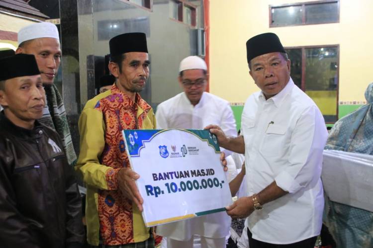 Safari Ramadan, Bupati Andi Utta: Bantuan Mesjid Digilir