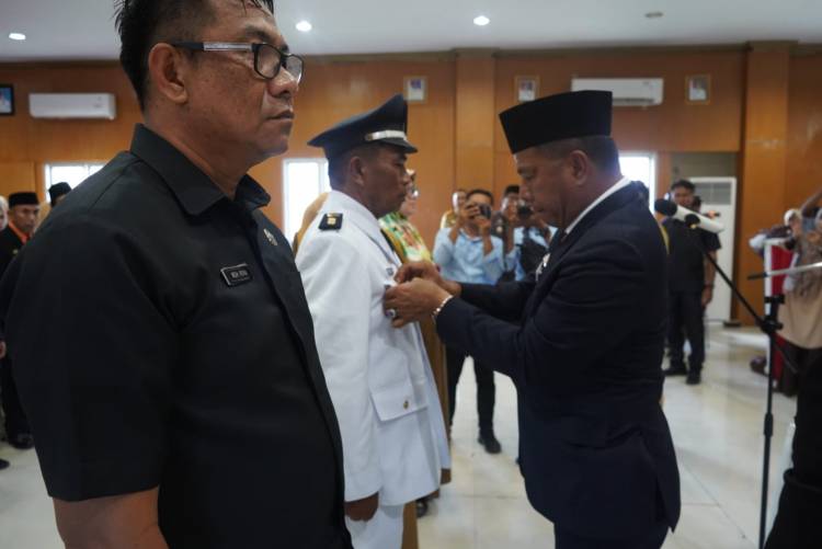 Bupati Andi Utta Rotasi Pejabat, Ratusan Kepala Sekolah SD Dilantik