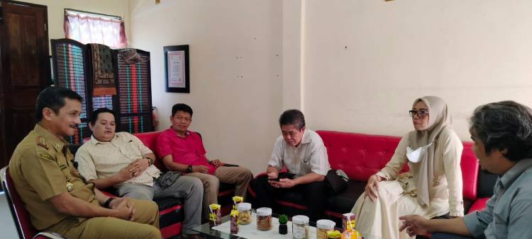 Komisi Informasi Audiensi dengan Kadis Kominfo dan Persandian, Ini Harapannya