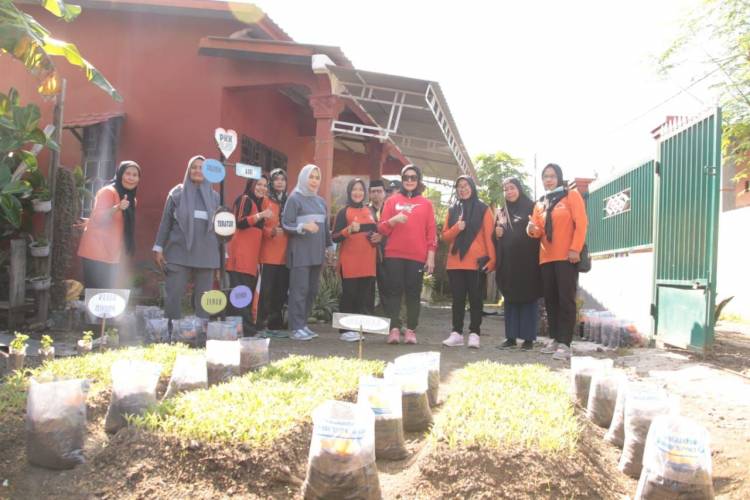 Aksi Bulukumba Bersih Dimulai, Gotong Royong Lanjut Senam Bersama