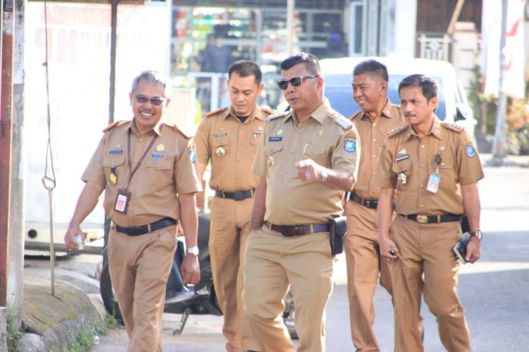 Gelapkan PBB Warga, Bupati Andi Utta Ultimatum Oknum untuk Kembalikan Dana tersebut dalam Waktu Dua Pekan
