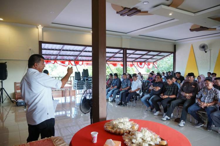 Bupati Andi Utta: Aparatur Desa Ujung Tombak Perubahan Masyarakat