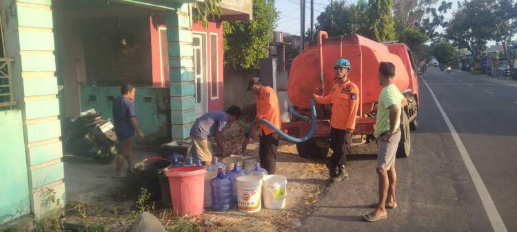 Musim Kemarau, BPBD Bulukumba Suplai Air Bersih Warga