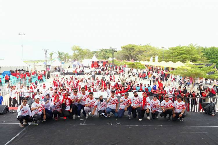 Bersama Pimpinan dan Anggota DPRD, Bupati Andi Utta Resmi Luncurkan CFD di Pantai Merpati, Begini Manfaatnya