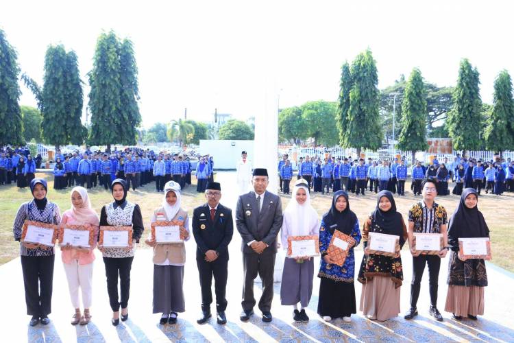 Peringati Sumpah Pemuda ke 96, Pemda Bulukumba Serahkan Penghargaan ke Pemuda