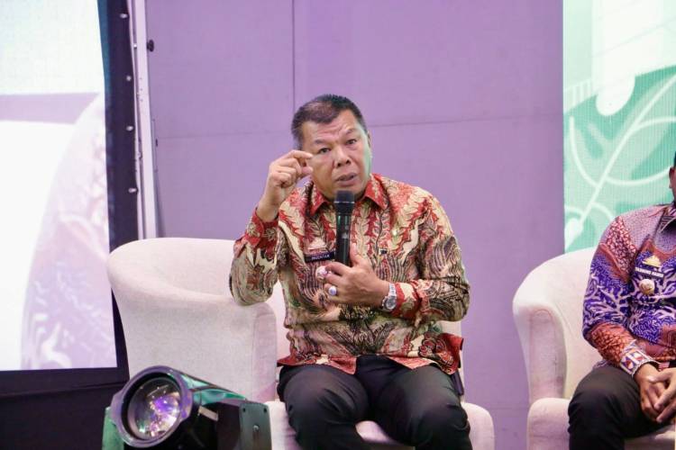 Bupati Andi Utta Bicara Ekologi di Green Leadership Forum II Sulsel