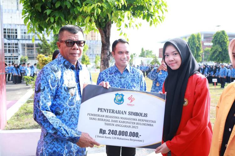 Pemkab Bulukumba Suntik Beasiswa kepada 120 Mahasiswa Berprestasi